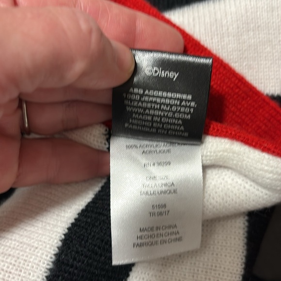 Disney Minnie Mouse hat and scarf set - Picture 5 of 5